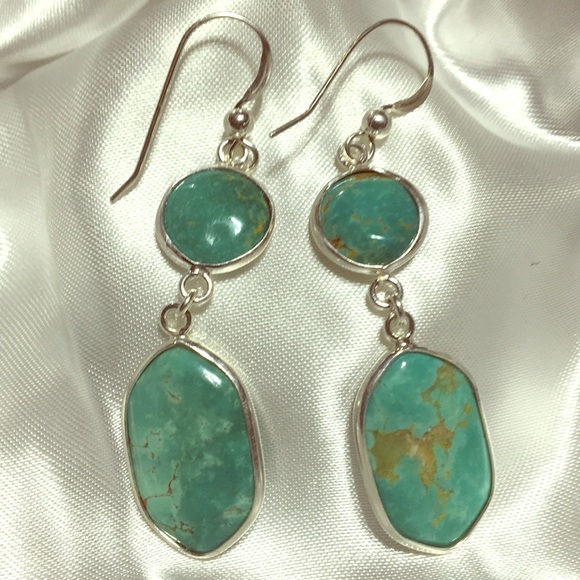 Jewelry - Greenish blue turquoise pierced earrings NWOT